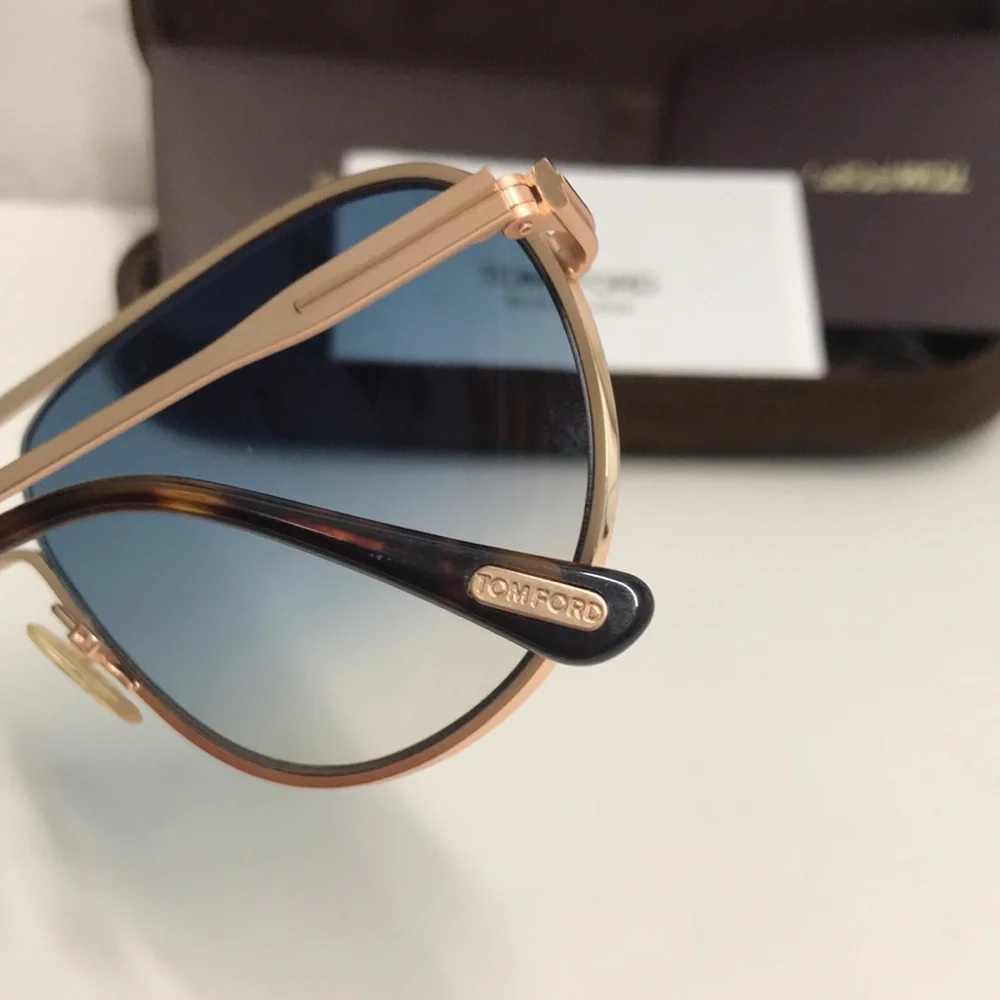 Tom Ford TF450 28P “Cliff” Aviator Sunglasses – Rose Gold / Gradient Blue